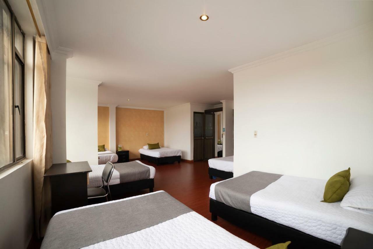 Hotel Ejecutivo 63 In Bogotá Esterno foto